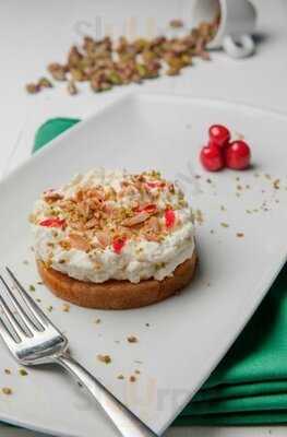 ‪zeitouna Lebanese Bistro‬