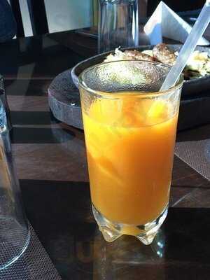 ‪sun Z Restaurant And Lounge‬