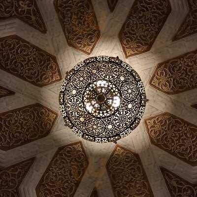 كنوز مطعم ومقهى شرقى‎