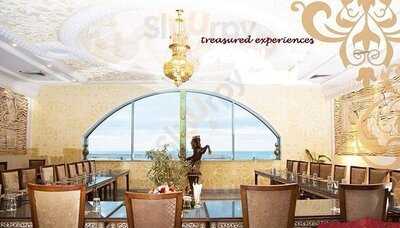 كنوز مطعم ومقهى شرقى‎