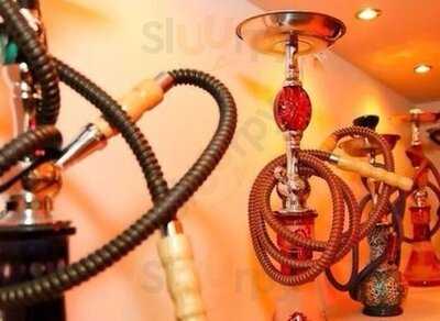 كنوز مطعم ومقهى شرقى‎