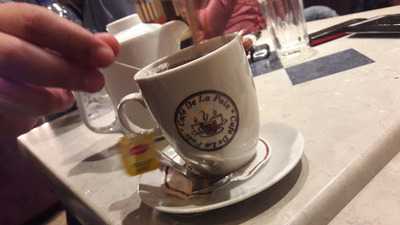 مقهى السلام