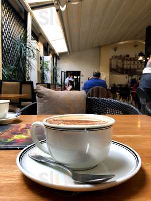 ‪al Manzil Lebanese Garden‬