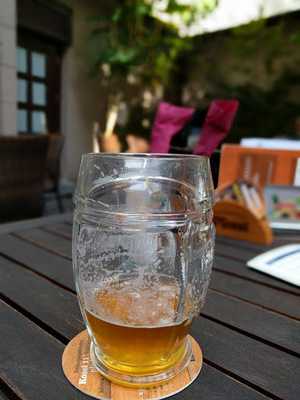 ‪black Forest Pastry‬