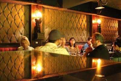 مطعم ولاونج ميزار