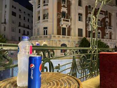 ‪cairo Inn Cafe With Square View‬