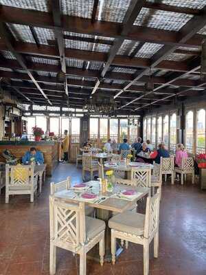 ‪zeeyara Restaurant‬