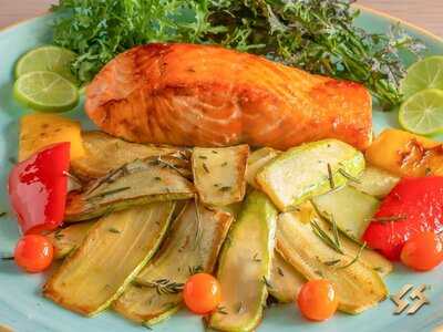 ‪harpoon Authentic Seafood‬