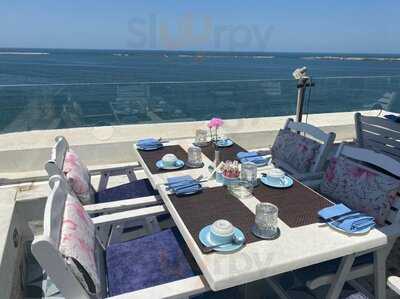 ‪blue Harbor Restaurant‬