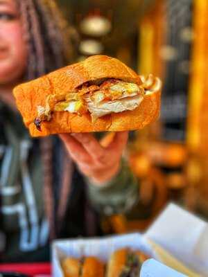 ‪kazdora Shawarma & Potato‬