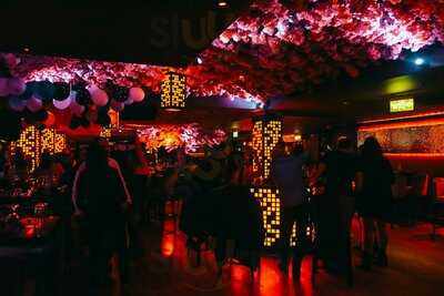 ‪yogi Restaurant & Club‬