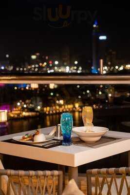 ‪julian Rooftop Restaurant‬