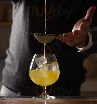 ‪buoy By Kiki's‬