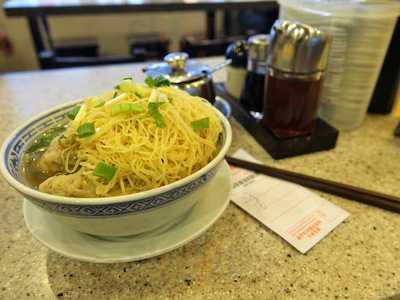 沾仔記威靈頓街店