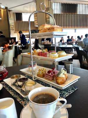 Mo Bar At The Landmark Mandarin Oriental