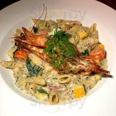 Alibi - Wine Dine Be Social (香港康得思酒店)