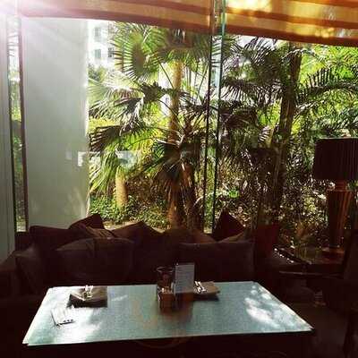 樂聚廊(港麗酒店)