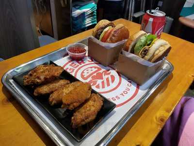 Burger Joys (太益樓)