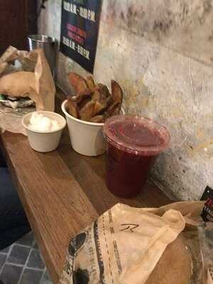 Mana! Fast Slow Food