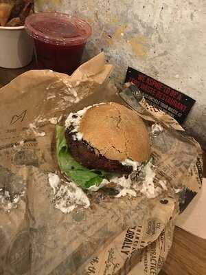 Mana! Fast Slow Food