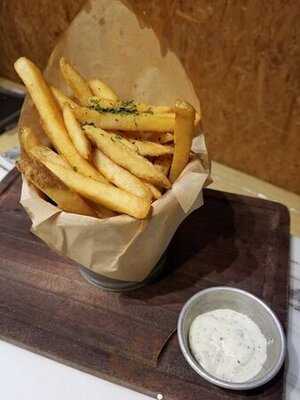 Hesheeat Cafe (白布街店)