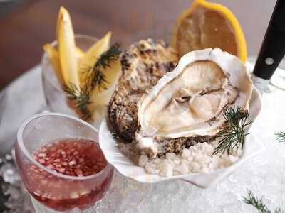 Scarlett Cafe & Wine Bar