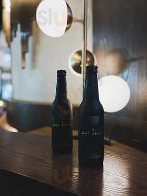 Lost Stars Livehouse Bar & Eatery