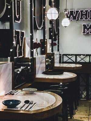 Lost Stars Livehouse Bar & Eatery