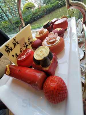 Lobby Lounge, Island Shangri-la Hotel