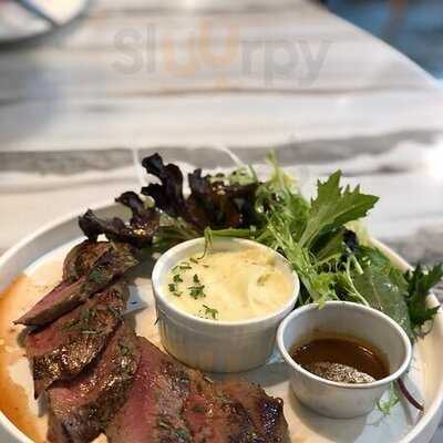 Hesheeat Cafe (記利佐治街店)