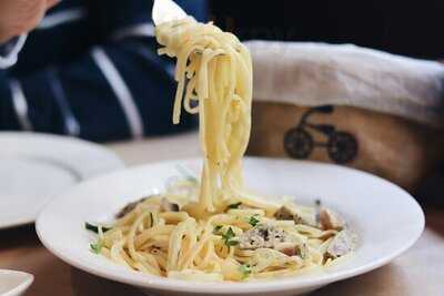 Trattoria Caffe' Monteverdi