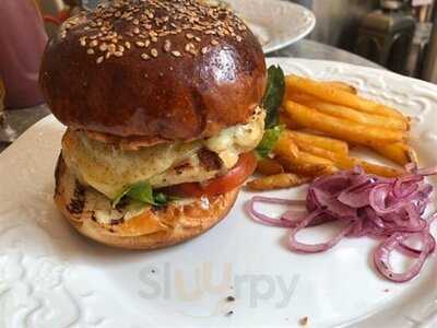 Simplylife Bakery Cafe (festival Walk)