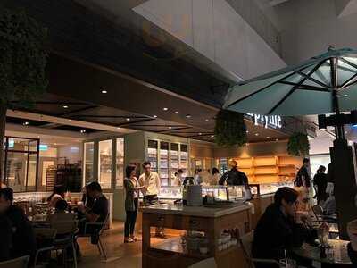 Simplylife Bakery Cafe (festival Walk)