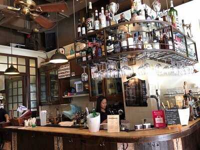 Pastis Bistro Francais