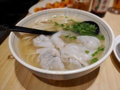 翡翠拉麵小籠包