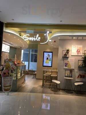 Smile Yoghurt & Dessert Bar