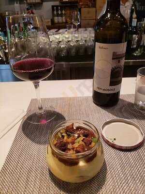 Giàbar Bistro Food & Wine Store