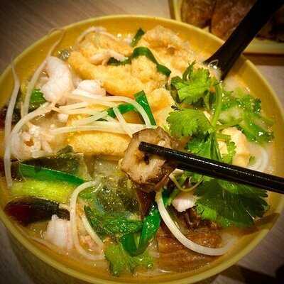 譚仔雲南米線 (其士商業大廈)