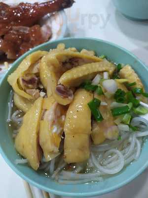 波記燒臘粉麵店