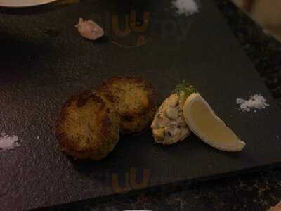 Glow Oyster Bar & Grill