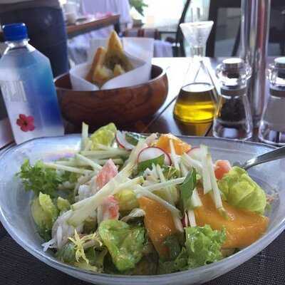 池畔餐廳 (香港四季酒店)