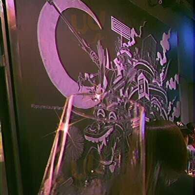 Tipsy Restaurant & Bar