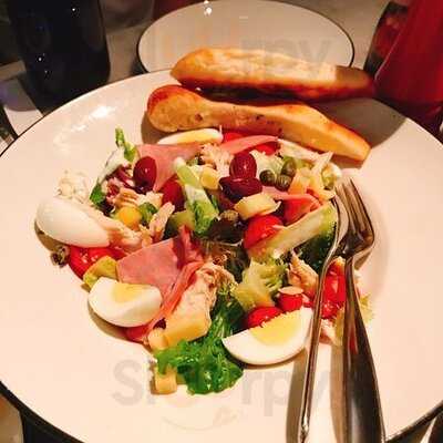 Pizza Express Apm Millenium City 5