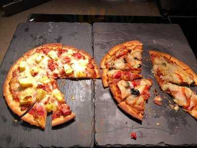 The Place （香港康得思酒店）