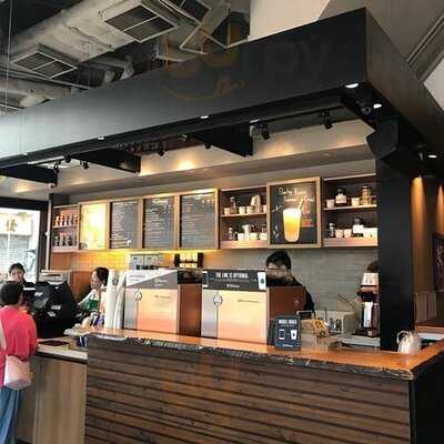 星巴克(宜必思店)