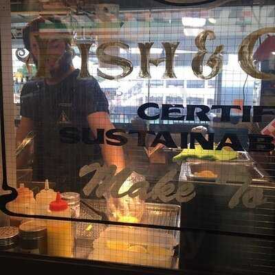 白鬍子炸魚薯條