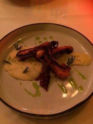 Divino Wine Bar & Restaurant