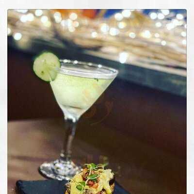 Mirror & Vegan Concept