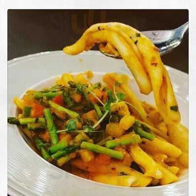 Mirror & Vegan Concept