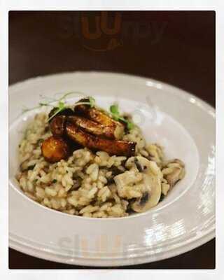 Mirror & Vegan Concept